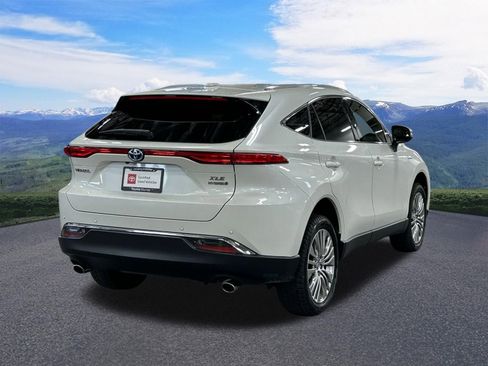 Used 2021 Toyota Venza XLE w/ Softex Package AWD/4WD image 7