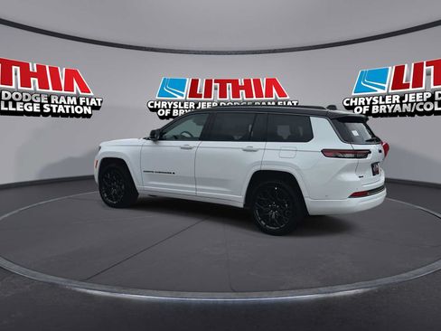 New 2026 Jeep Grand Cherokee L Summit w/ Obsidian Package AWD/4WD image 6