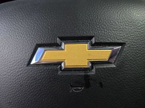 Used 2025 Chevrolet Silverado 1500 LT AWD/4WD image 36