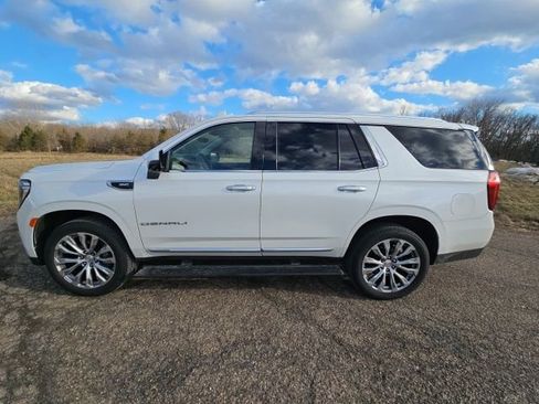 Used 2021 GMC Yukon Denali w/ Denali Ultimate Package image 9