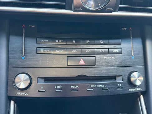 Used 2018 Lexus IS 300 F Sport AWD/4WD image 15