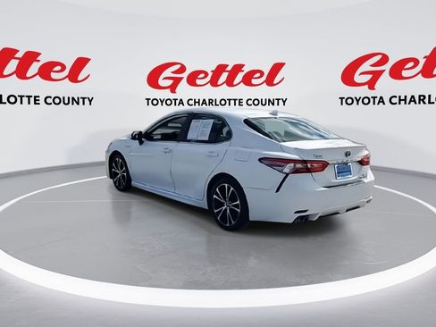 Used 2019 Toyota Camry SE image 6