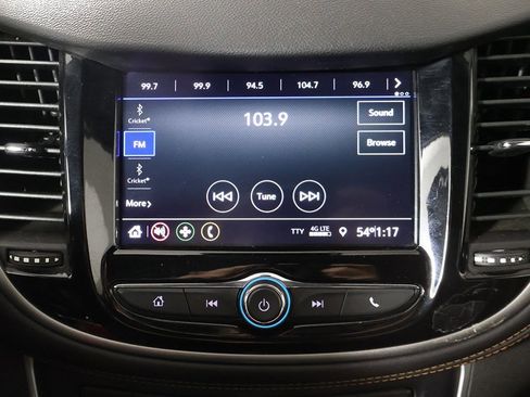 Used 2020 Chevrolet Trax LT image 35