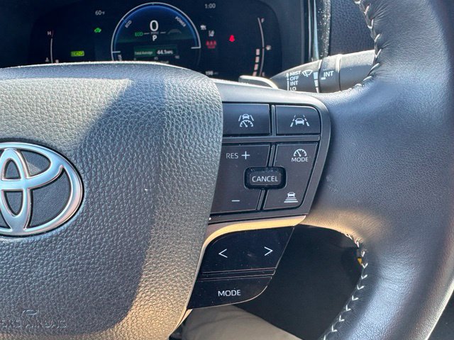 Used 2025 Toyota Camry SE FWD image 20