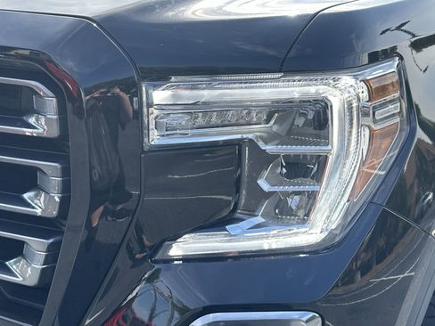 Used 2021 GMC Sierra 1500 AT4 w/ AT4 Premium Package AWD/4WD image 11