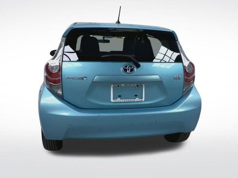 Used 2013 Toyota Prius C One image 8