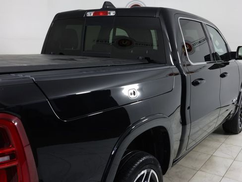 Used 2025 RAM 1500 Limited AWD/4WD image 46