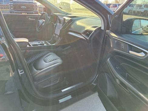Used 2024 Ford Edge Titanium AWD/4WD image 16