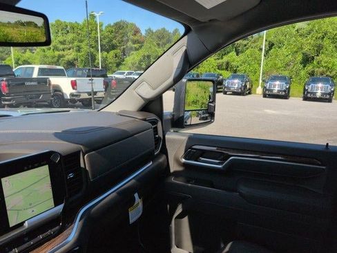 New 2026 GMC Sierra 2500 SLE w/ SLE Value Package; AWD/4WD image 25