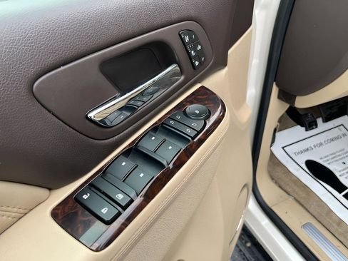 Used 2013 GMC Yukon Denali image 19