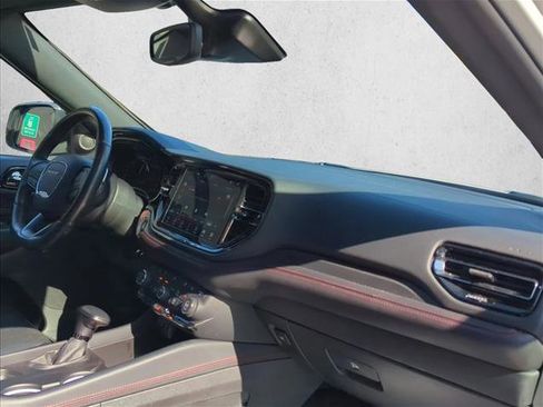 Used 2024 Dodge Durango GT image 23