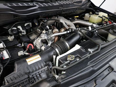 Used 2022 Ford F350 Platinum w/ Tremor Off-Road Package image 99