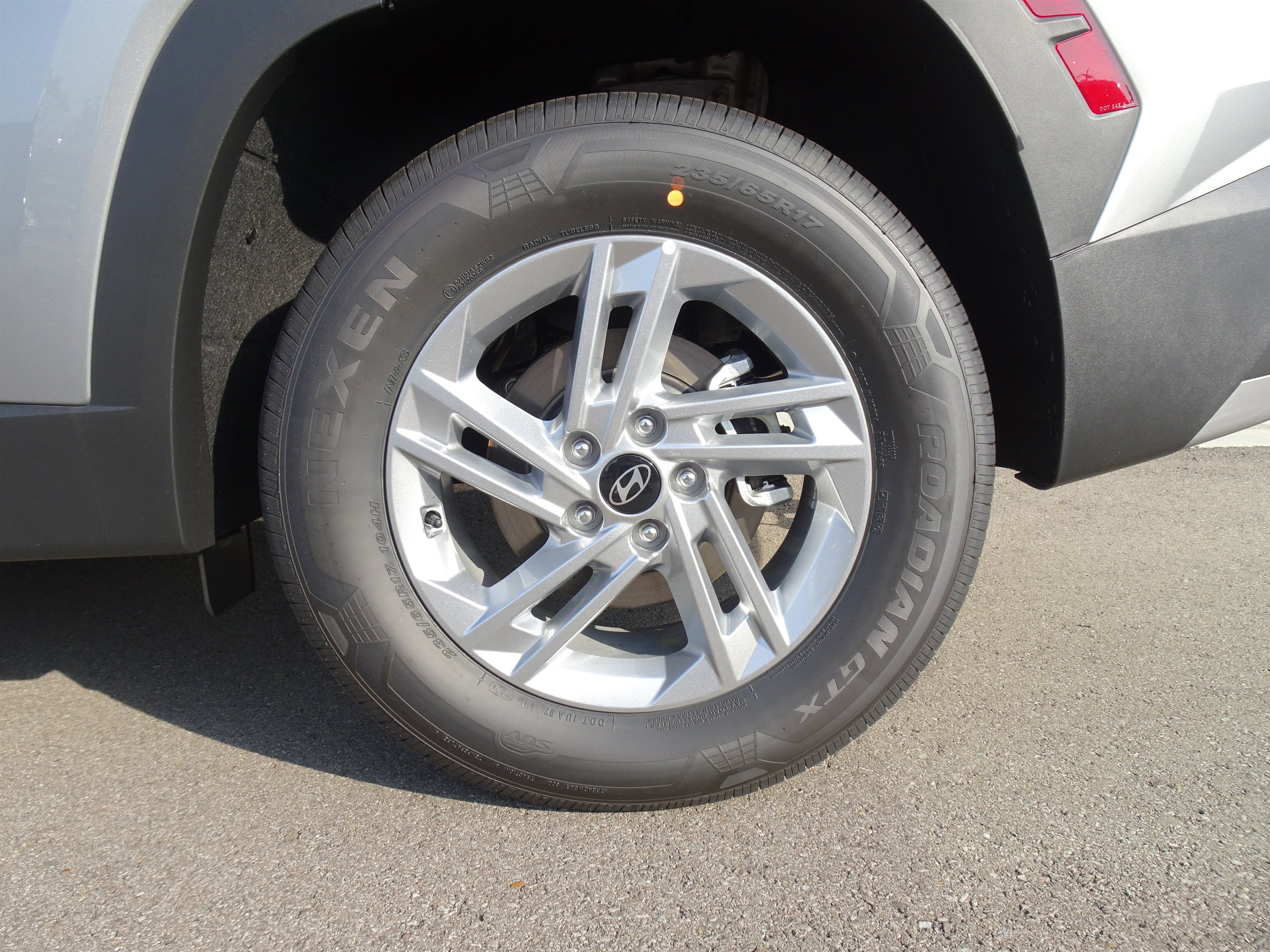 New 2025 Hyundai Tucson SE AWD/4WD image 19