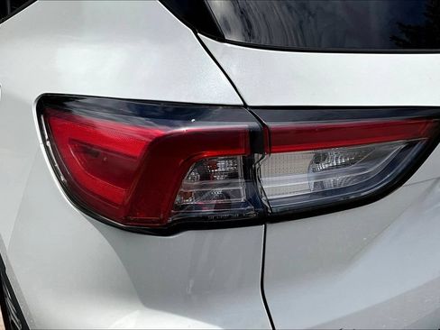 Used 2020 Ford Escape SEL FWD image 22