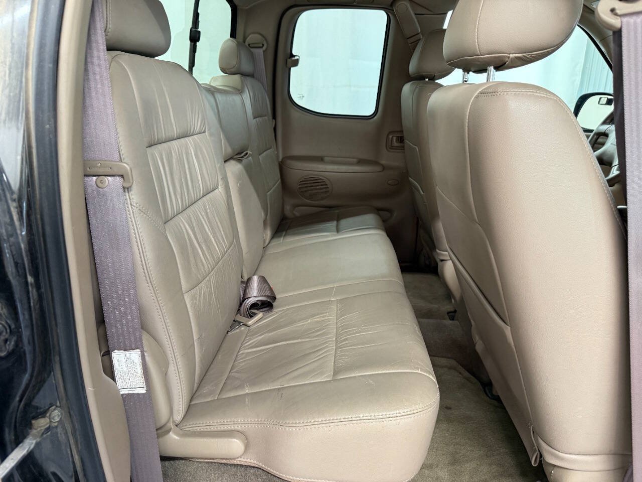 Used 2002 Toyota Tundra Limited w/ Off-Road Pkg AWD/4WD image 10