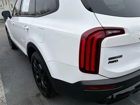Used 2022 Kia Telluride SX w/ SX Prestige Package image 23