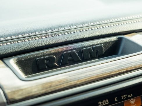 Used 2015 RAM 3500 Laramie Longhorn image 30