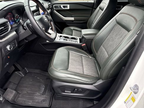 Used 2022 Ford Explorer Timberline image 9