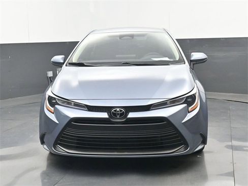 Used 2024 Toyota Corolla LE image 21