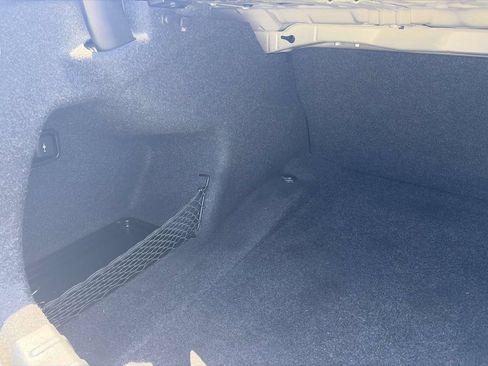 Used 2018 BMW 320i Sedan RWD image 19