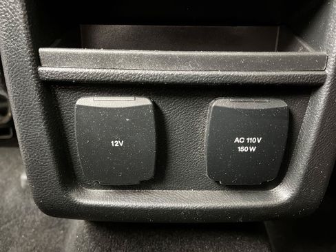 Used 2020 Ford Edge Titanium AWD/4WD image 12