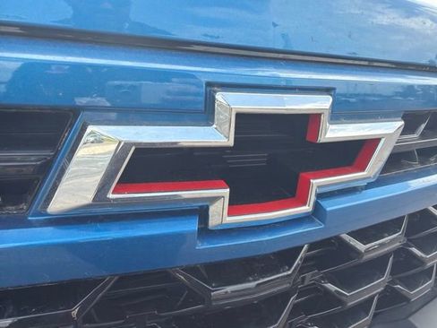 Used 2024 Chevrolet Silverado 1500 ZR2 w/ ZR2 Bison Edition AWD/4WD image 4