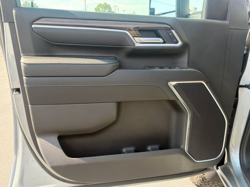 Used 2025 Chevrolet Silverado 2500 LT w/ All Star Edition AWD/4WD image 9