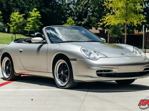 Used 2002 Porsche 911 Cabriolet image 6