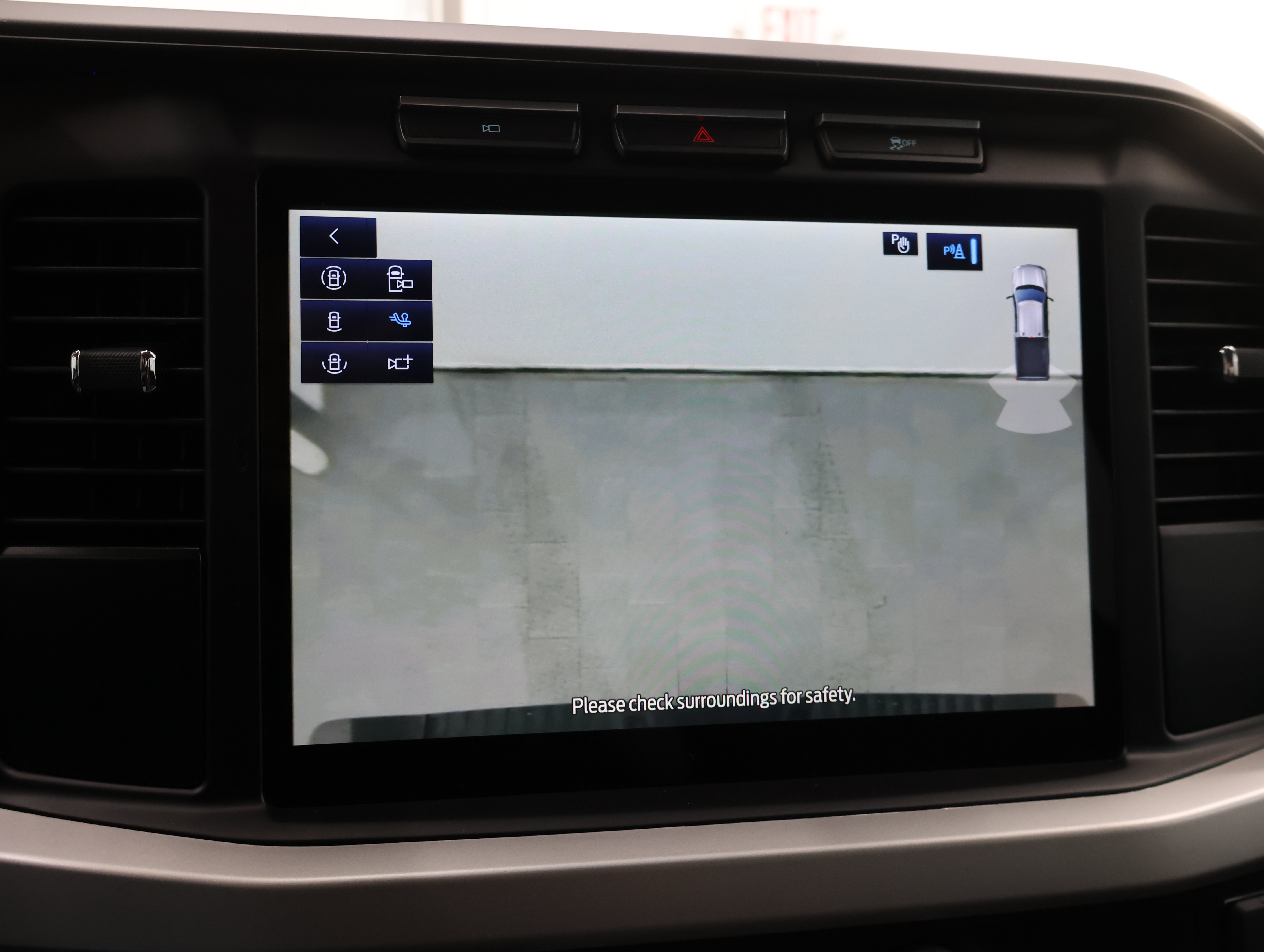 Used 2023 Ford F250 XL w/ STX Appearance Package AWD/4WD image 22