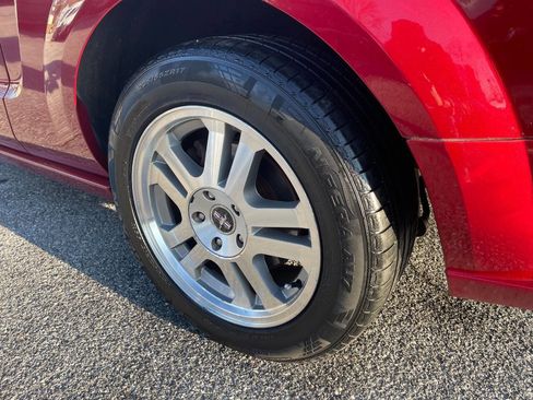 Used 2006 Ford Mustang GT image 41