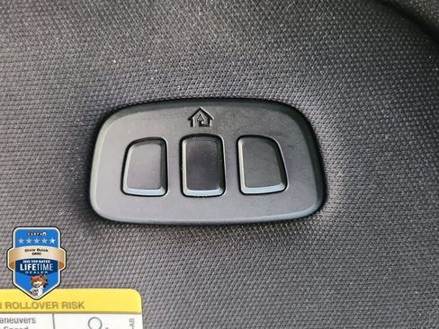 Used 2023 Ford F150 Lariat w/ Equipment Group 502A High AWD/4WD image 31