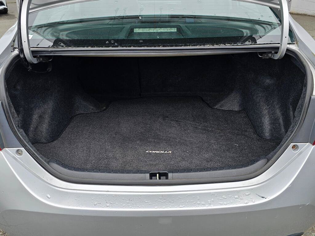 Used 2015 Toyota Corolla S FWD image 17