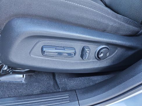 Used 2024 Honda CR-V EX image 12