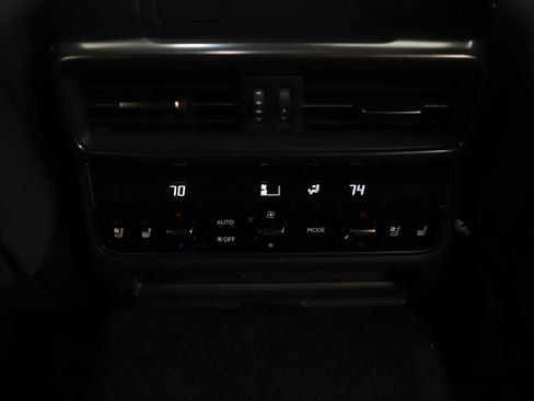 Used 2025 Lexus LX 700h Overtrail AWD/4WD image 15