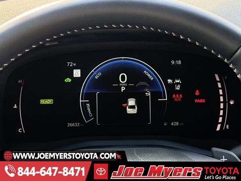 Used 2025 Toyota Camry SE image 16