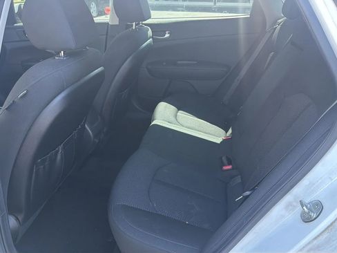Used 2018 Kia Optima LX FWD image 10