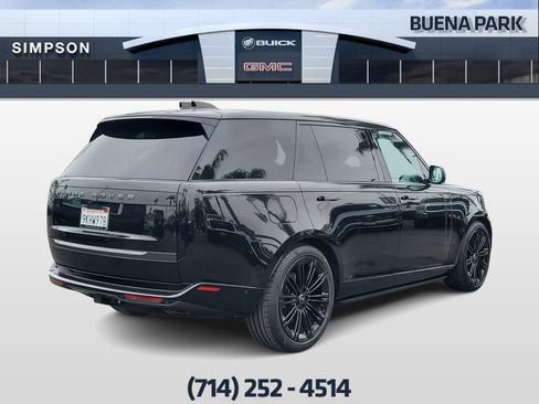 Used 2024 Land Rover Range Rover Long Wheelbase SE AWD/4WD image 8