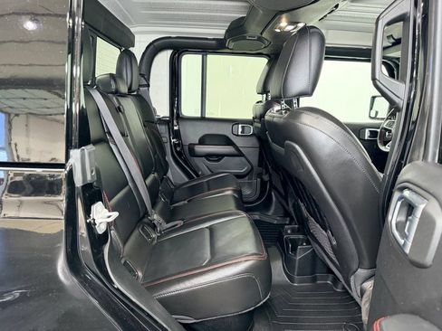 Used 2021 Jeep Gladiator Rubicon w/ Dual Top Group AWD/4WD image 9