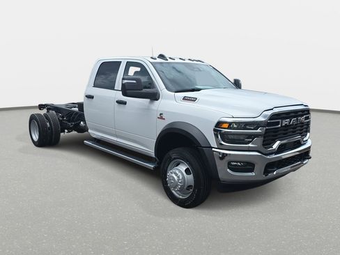 New 2026 RAM 4500 Tradesman AWD/4WD image 3