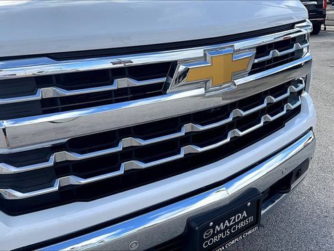 Used 2025 Chevrolet Silverado 1500 LTZ AWD/4WD image 35