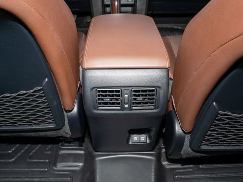 Used 2022 Toyota 4Runner Limited image 18