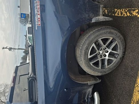 Used 2019 Chevrolet Silverado 1500 LT Trail Boss image 5