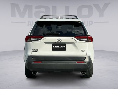 Used 2019 Toyota RAV4 XLE Premium w/ Cold Weather Package AWD/4WD image 4