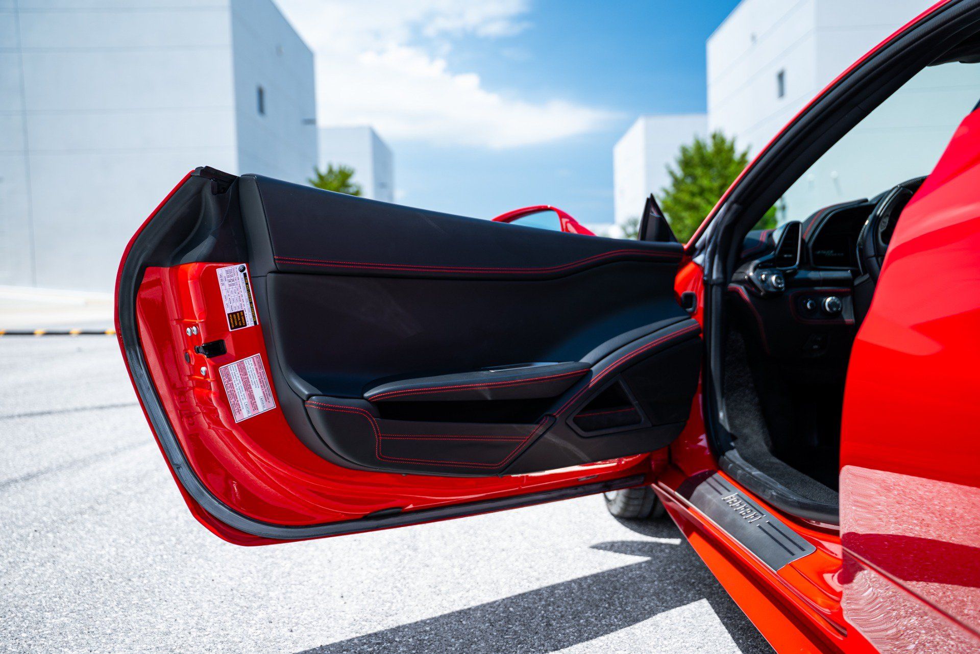 Used 2014 Ferrari 458 Italia Coupe RWD image 21