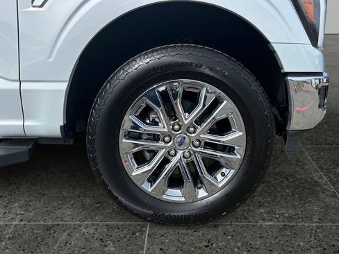 Used 2025 Ford F150 Lariat w/ Equipment Group 502A High image 9