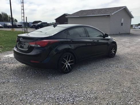 Used 2016 Hyundai Elantra SE image 3