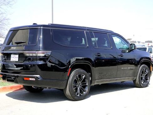 New 2026 Jeep Grand Wagoneer L Summit image 5