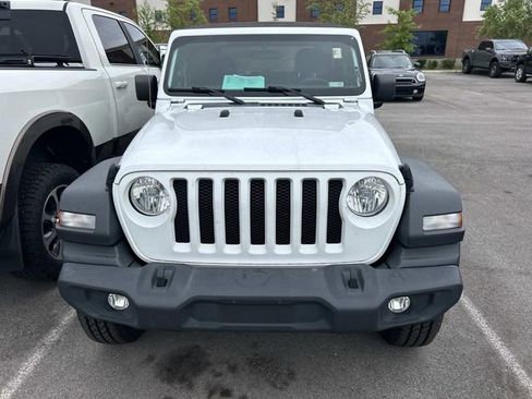 Used 2022 Jeep Wrangler Sport AWD/4WD image 2