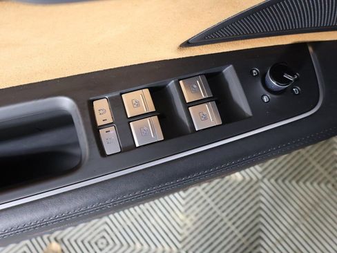 Used 2023 Audi A8 L 3.0T image 41