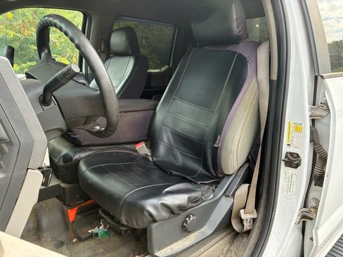 Used 2017 Ford F250 XL w/ Power Equipment Group AWD/4WD image 5